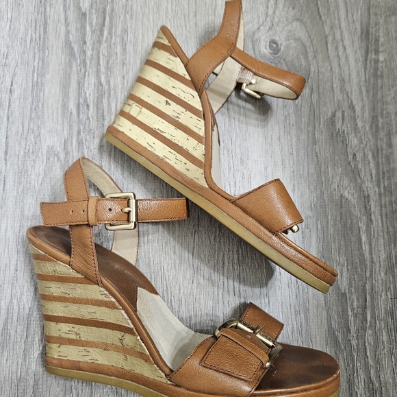 Michael Kors Leather Wedges - Picture 2 of 7